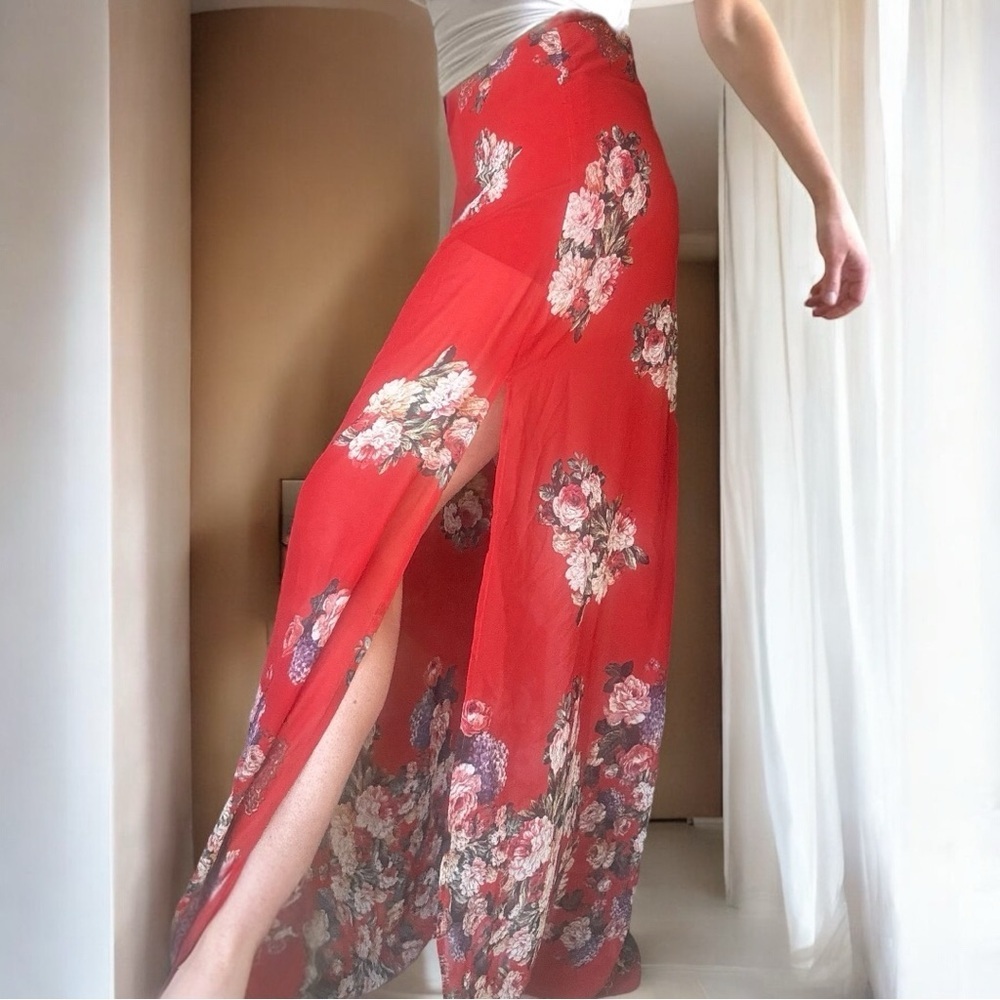 Re:named Red Floral Flowy Maxi Skirt - Size M